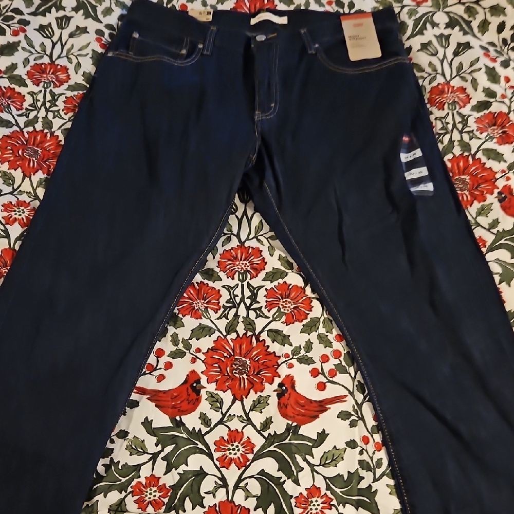 Levi's Women's Dark Blue Straight Leg Jeans